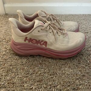 Hoka Women's Clifton 10